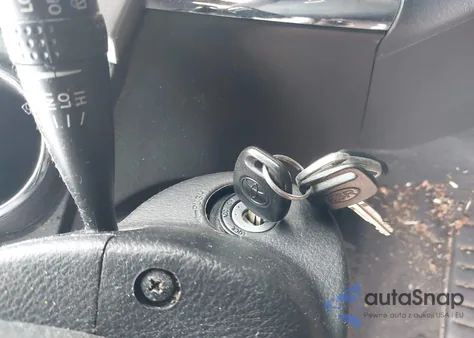 2007 Toyota Matrix Xr z USA, uszkodzony, nr VIN 2T1KR32E77C670167